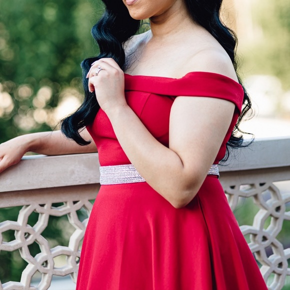 Red Prom dress - Picture 3 of 3